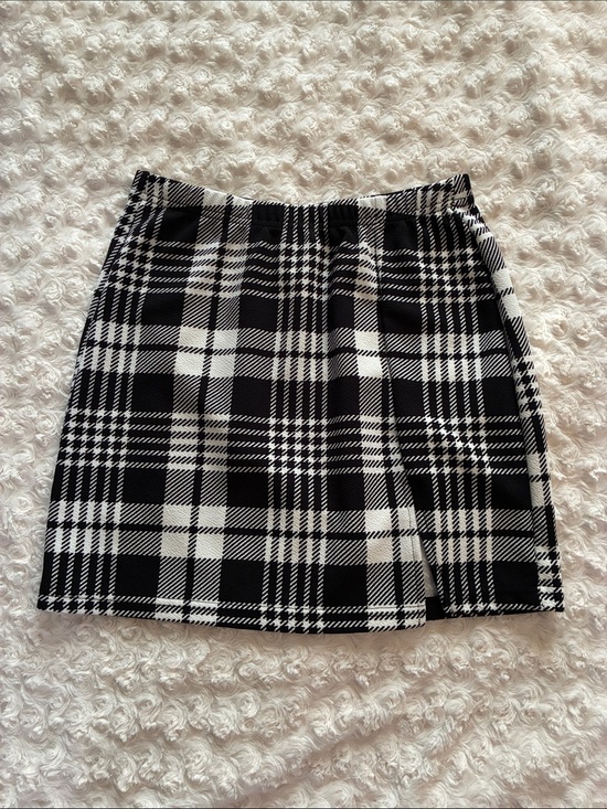 SHEIN Dresses & Skirts - Women's Black & White Plaid Mini Skirt